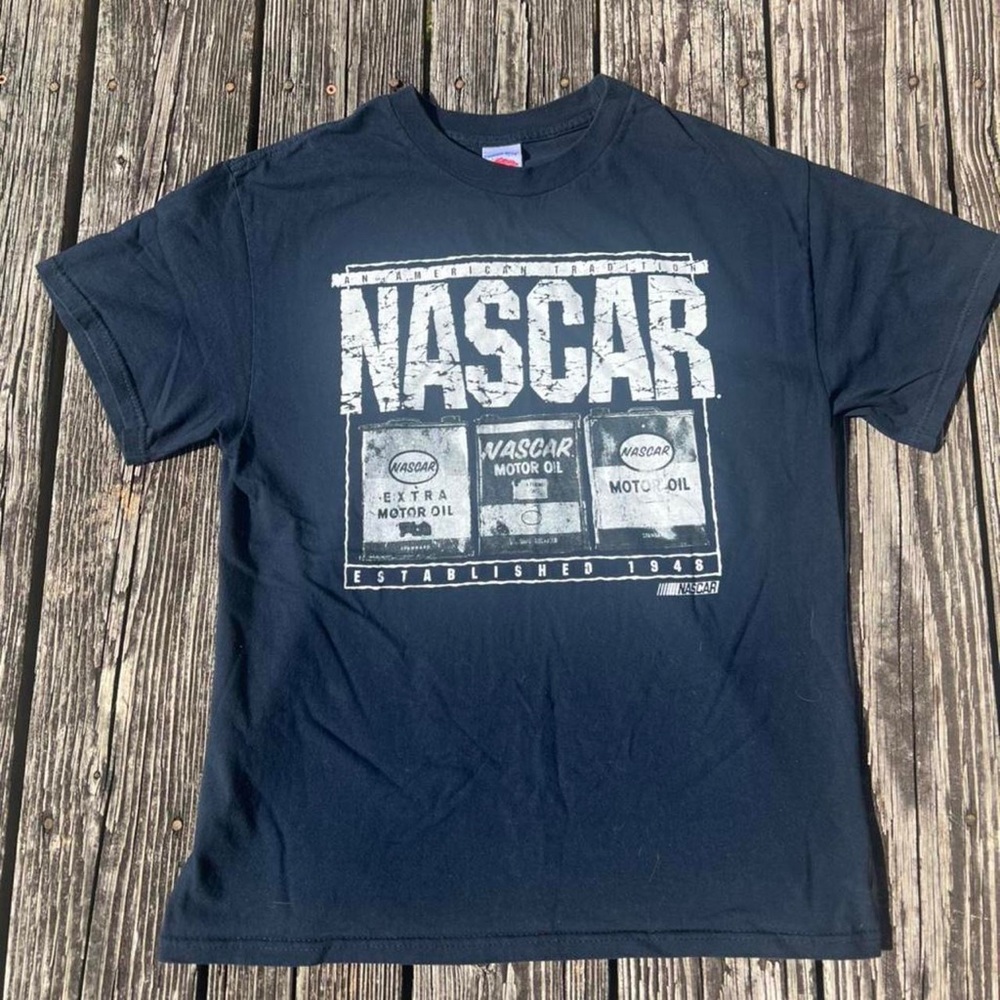 Vintage nascar shirt in a very nice condition!